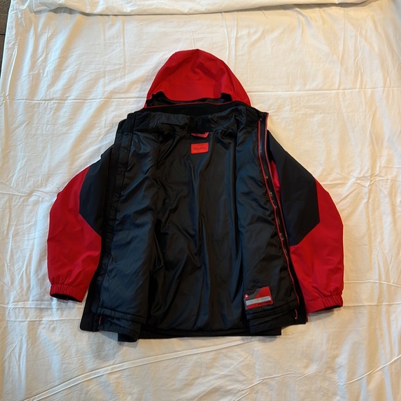 Marmot Kids Winter Ski Jacket, 2 layer, attached hood, red & black size Large - Picture 3 of 8